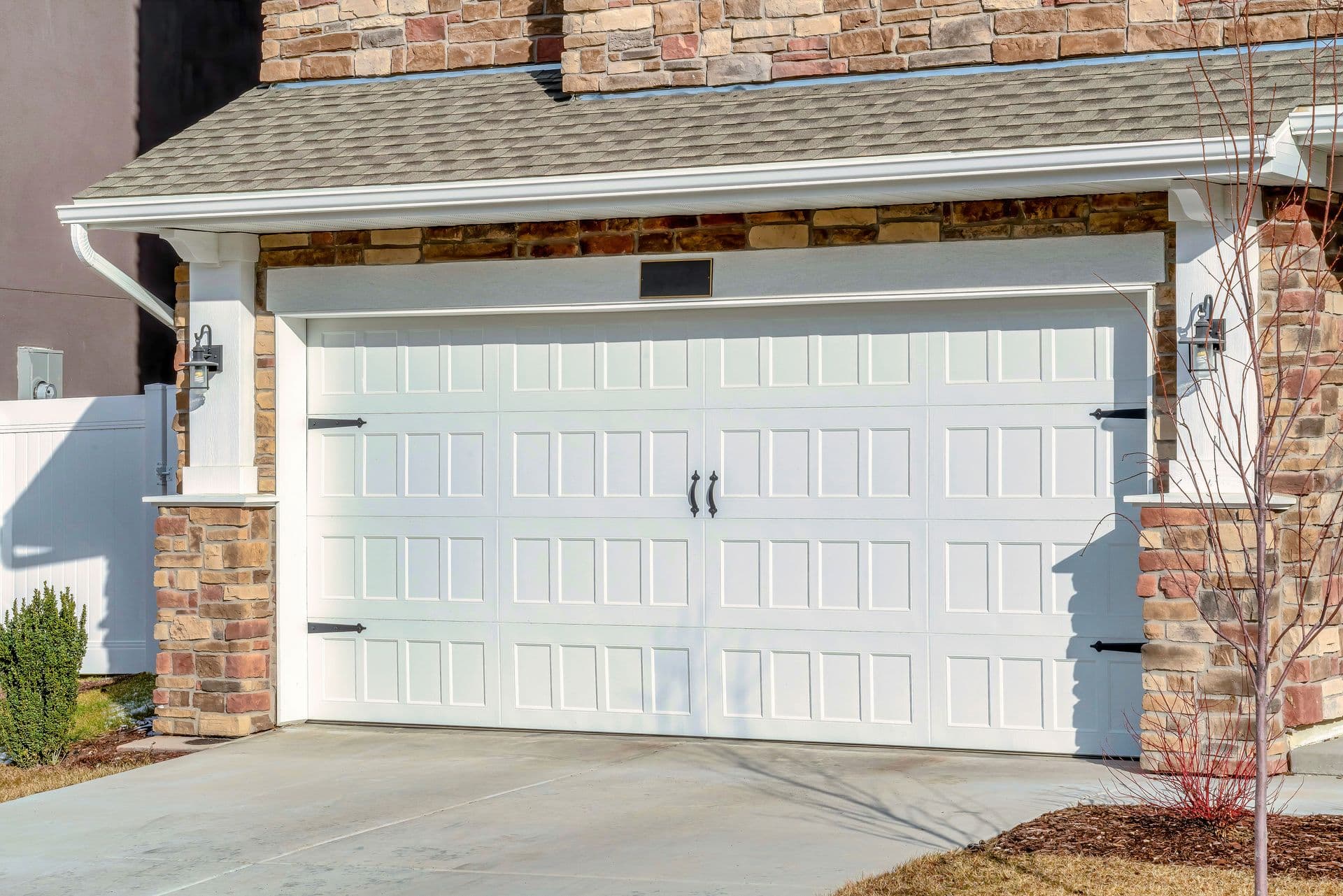Home-With-Driveway