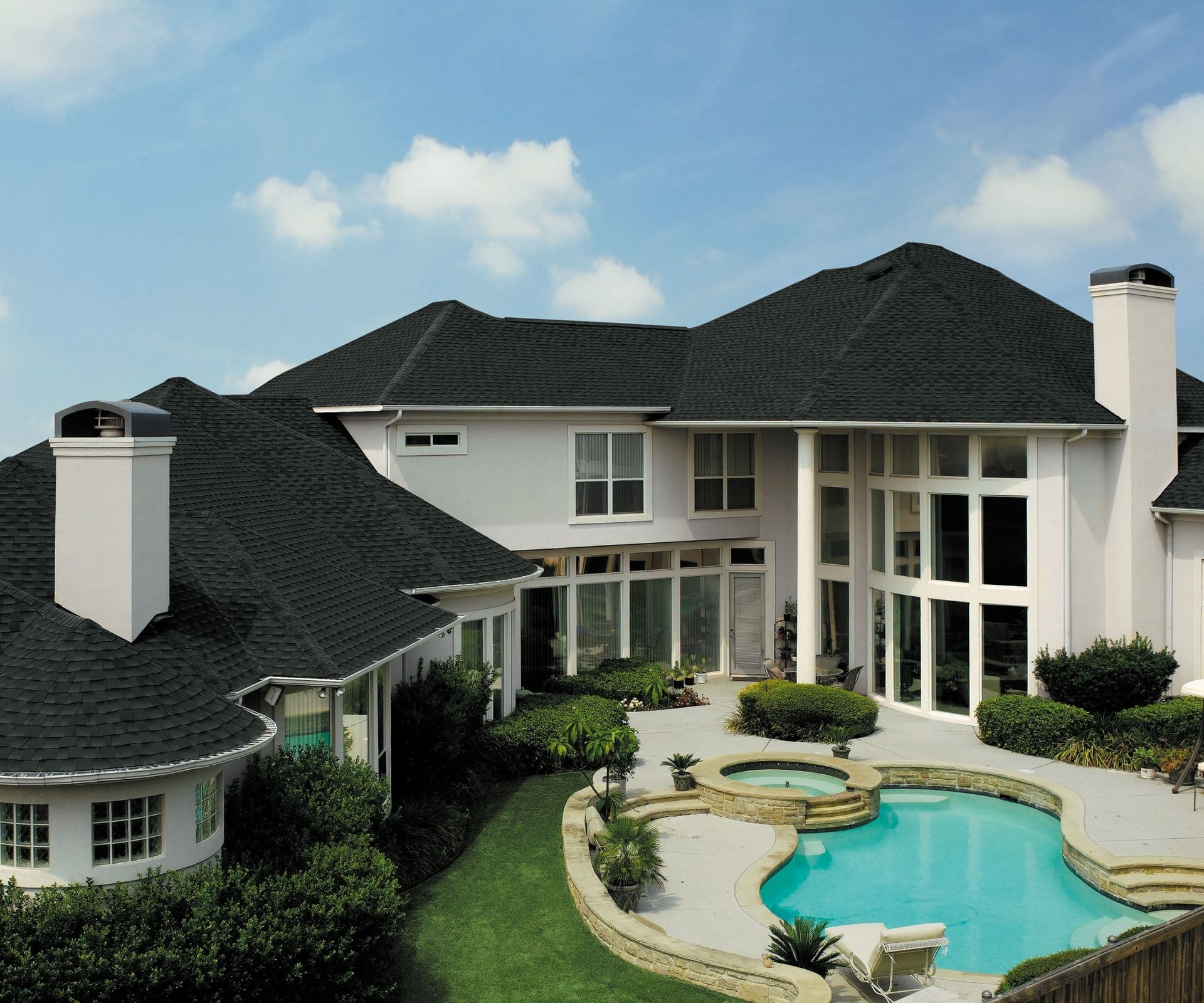 GAF_Timberline_HD_Charcoal_House