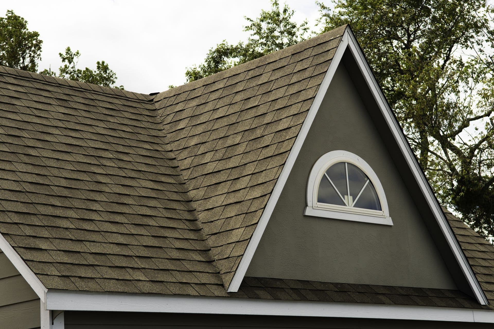 Roofing-Contractors-Milwaukee-WI
